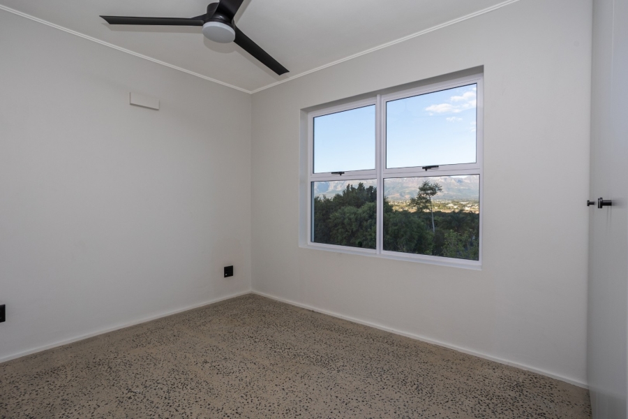 To Let 2 Bedroom Property for Rent in Vrykyk Western Cape